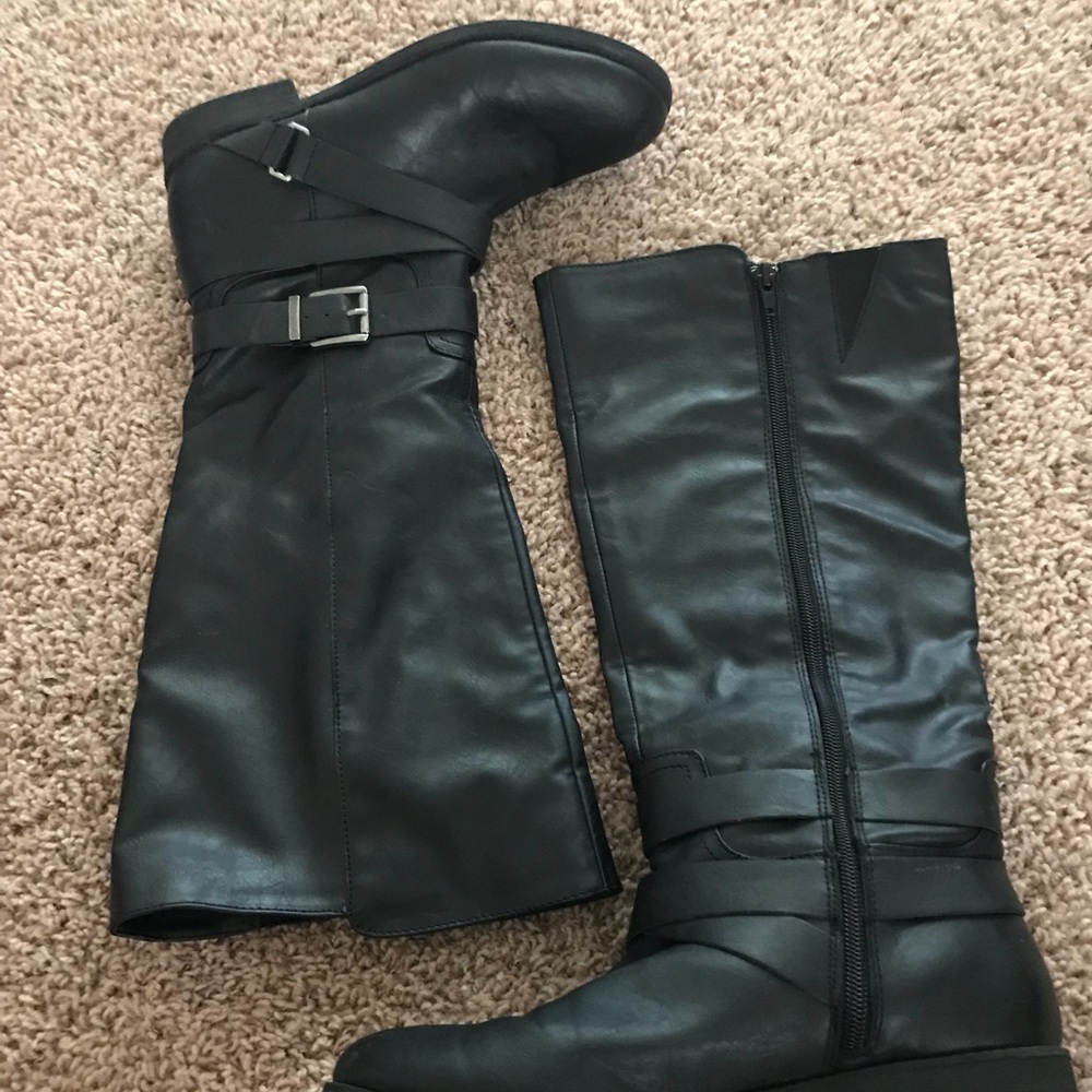 Black Boots